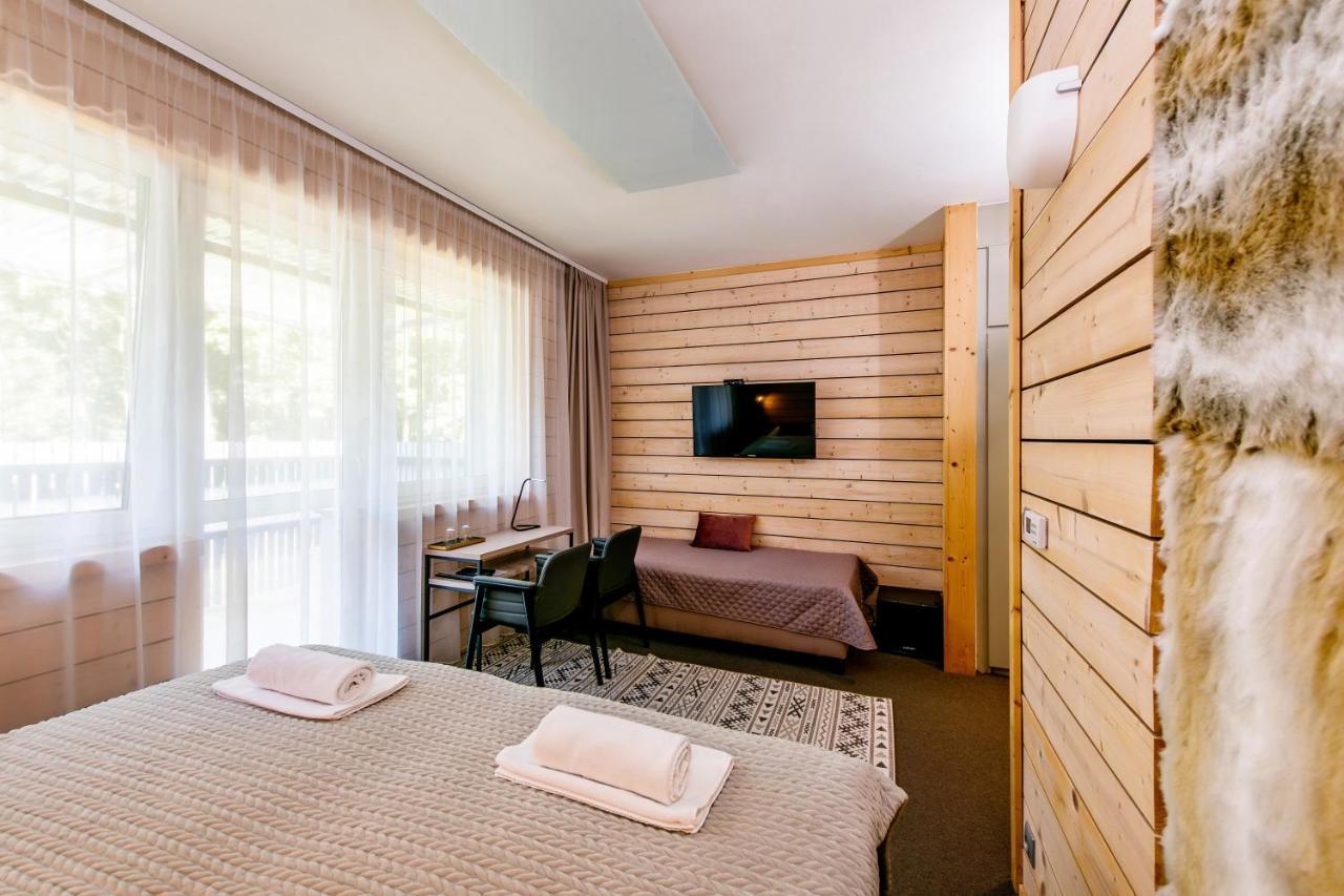 Hotel Veverica Тренчин Екстер'єр фото