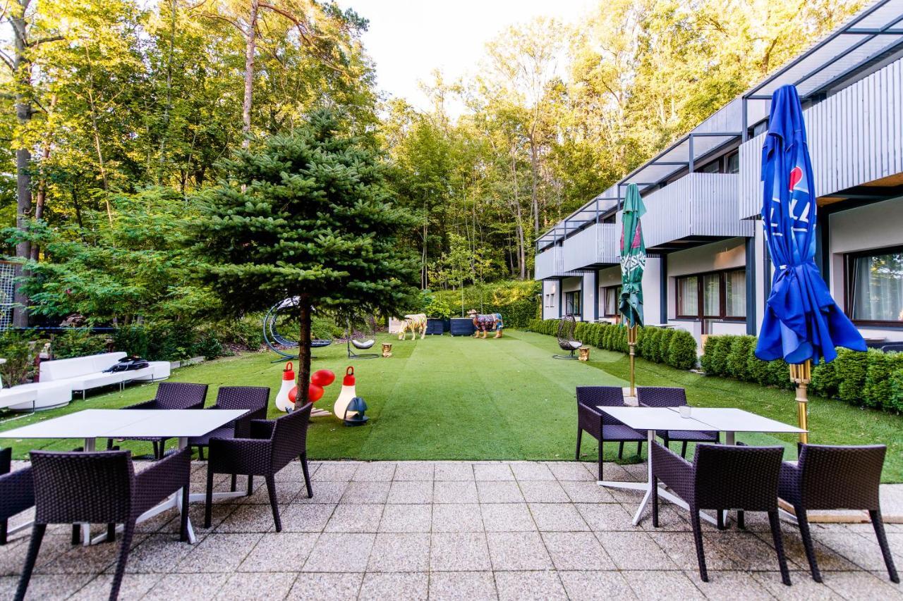 Hotel Veverica Тренчин Екстер'єр фото